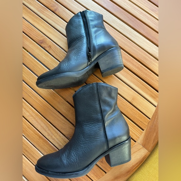 Miz Mooz Shoes - Miz Mooz Duarte Western Boot